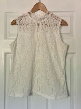 Apricot White Lace Mock Neck Sleeveless Detailed Top | Size S-M